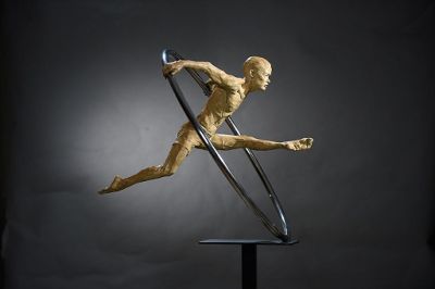 Dan Romero sculpture